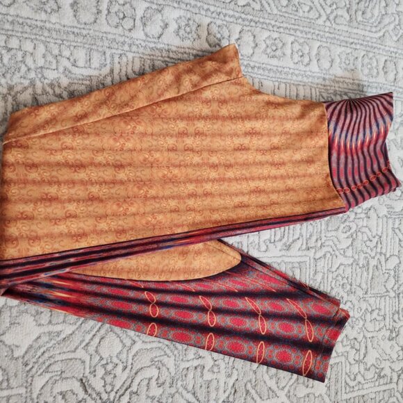 OM Leggings NWOT - XS/S - Picture 2 of 3